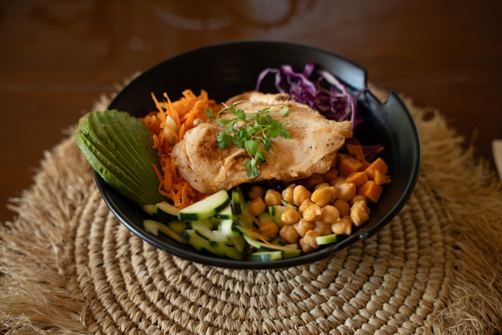 Fresh organic chef-prepared meal at Onze